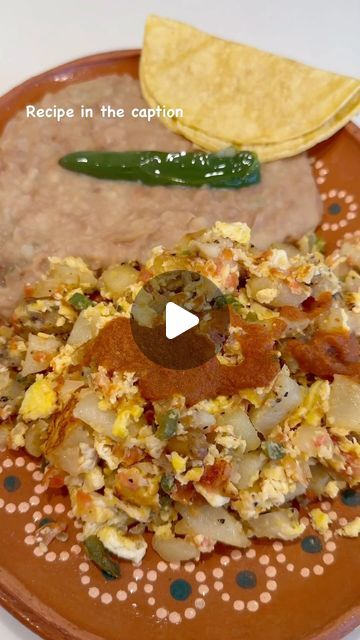 28K views · 5.9K likes | Nelly Valenzuela on Instagram: "Papas con Huevo - Mexican Style Potatoes and Eggs Papas con Huevo is an easy and delicious breakfast recipe made with crispy potatoes, onion, tomatoes, jalapeño peppers and scrambled eggs. #papasconhuevo #huevoconpapas #mexicanbreakfast #breakfast #desayuno #potatoesandeggs #breakfastrecipe #breakfastrecipies #daisymayscookingandmore #mexicanfood #food #foodie #foodies #foodiesofinstagram #recipe #recipes #cooking #instagramfood #instagramfoodie #instagramfoodies #instagramrecipes #instagramcooking  Ingredients/Recipe: -8 Peeled and diced Yukon Gold or Russet Potatoes -1/4 Cup Avocado Oil or oil of your choice - 1 Tbsp Garlic Salt - 1 Tsp Pepper - 1 Tsp Salt -1/2 Diced White Onion -2 Diced Roma Tomatoes -Diced Jalapeño Peppers -7 Egg Potatoes And Eggs, Mexican Potatoes, Breakfast Recipies, Mexican Breakfast, Yukon Gold, Food Content, Breakfast Potatoes, Tasty Foods, Delicious Breakfast Recipes