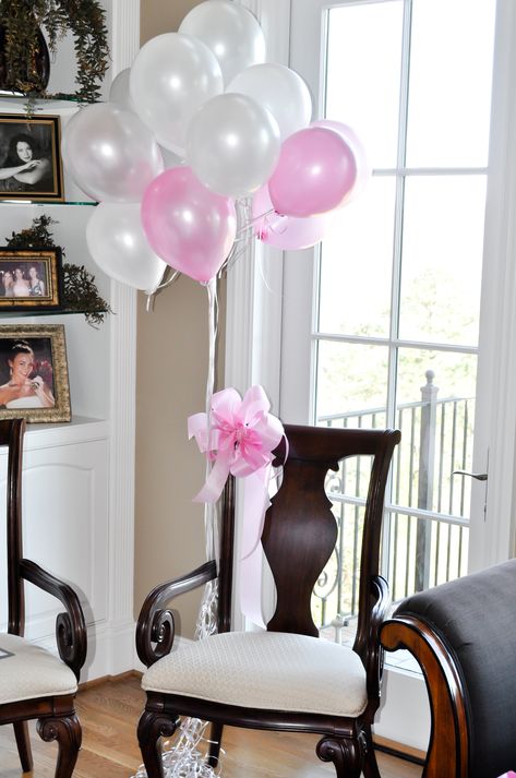 baby girl themed shower .... I love the idea of decorating the mommy to be's chair for opening gifts! Baby Shower Chair, Trendy Baby Shower Ideas, Diy Baby Shower Gifts, Baby Shower Brunch, Elephant Baby Showers, Baby Shower Table, Shower Bebe, Mom To Be, Baby Diy