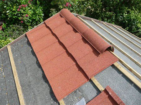 Repairing a shed roof – Roofing Felt or Shingles? – Shedblog.co.uk Shingles Roof, Shed Design Plans, Cool Sheds, Pole Barn Plans, Roof Leak, Tuff Shed, Roofing Tiles, Best Roofing, Clay Roof Tiles