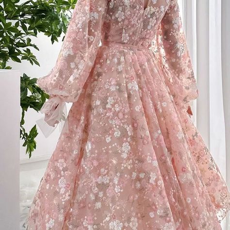 Long Sleeves illusion boat Neck Sequin Floral Dress✨✨👗👗👗 DM for Credit or Removal us . . . . . #dress #gown #fashion #fashionblogger #fashionstyle #vestido #vestidodefesta #promdresses #ootdfashion #ootd #partyoutfit #wedding #specialoccasion #eveningdress #cocktaildress #homecomingdress #vintage #vintagefashion #retro #DressoftheDay #fashion #FashionTrends #trendingnow #InstaCats #instagram #followforfollowback #reelsviralシ #viralreels Pink Dress Design, Modest Elegant Dresses, Chic Prom Dresses, Pink Floor, Floral Gown, Party Wear Indian Dresses, Embroidered Clothes, Boat Neckline