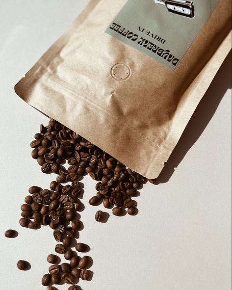 Daybreak Coffee’s medium roast, Drive-In. This coffee is a well balanced, nutty coffee from Indonesia. Coffee Beans Aesthetic, Coffee Moodboard, Brew Master, Coffee Brewing Methods, Coffee Ice Cubes, Different Coffee, Coffee Shop Photography, Drinks Recipe, Different Coffees