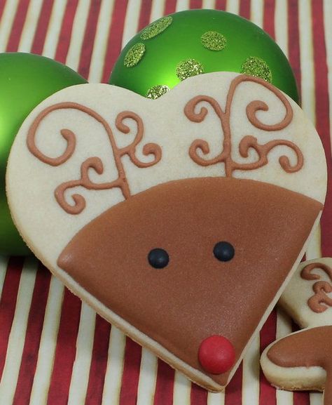 Rudolph Cookies, Holiday Cookies Decorated, Heart Shaped Cookie, Christmas Cutout Cookies, Christmas Sugar Cookies Decorated, Gingerbread Cookies Decorated, Christmas Rudolph, Cookies Gingerbread, Winter Cookie