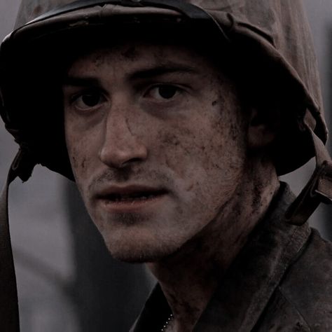 Eugene Sledge, Rami Malek Freddie Mercury, Joseph Mazzello, Joe Mazzello, Unhealthy Obsession, Rami Malek, Band Of Brothers, Love Film, Men In Uniform