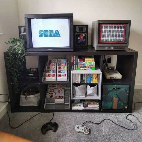 Retro Game Setup, Small Room Tv Ideas, Vintage Video Game Room, Old Nintendo Aesthetic, Vintage Gaming Setup, Game Console Aesthetic, Gaming Tv Setup, Retro Gaming Aesthetic, Nintendo Switch Setup