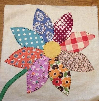 flower applique template patterns free - Bing images Quilting Designs For Beginners, Sewing Projects Ideas, Patchwork Cushions, Easy Quilting Design, Appliqué Patterns, Flower Quilt Patterns, Easy Quilting, Hand Quilting Patterns, Girl Quilts