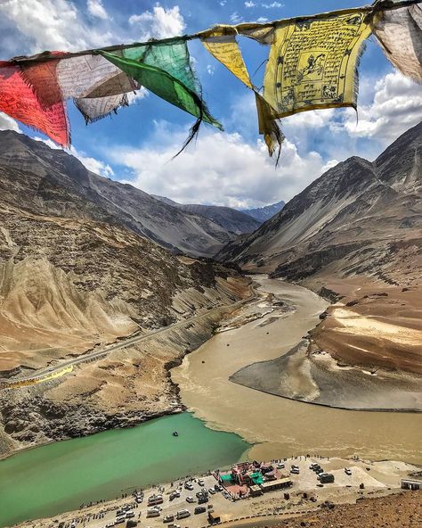 Mountains In India, High Hills, Bhutan Travel, Ladakh India, Leh Ladakh, Backpacking Trip, Travel Pictures Poses, Om Mani Padme Hum, Mountain Travel