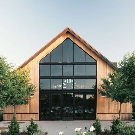 Farmhouse Event Space, Wedding Venue Farmhouse, Modern Winery Wedding, Modern Wedding Venue Exterior, Wedding Venue Building Ideas, Modern Barn Wedding Venue Ideas, Modern Wedding Venue Ideas, Event Center Design, Indoor Event Space