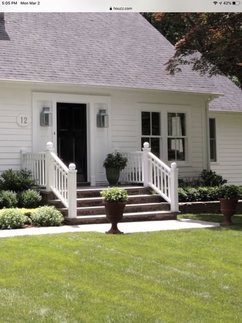 Wooden Front Steps Entrance, Exterior Stairs To Front Door, Front Stairs Ideas Exterior, Front Stoop Ideas, Uncovered Front Porch, Front Steps Ideas, Small Front Porches Designs, Porch Step Railing, Door Stairs