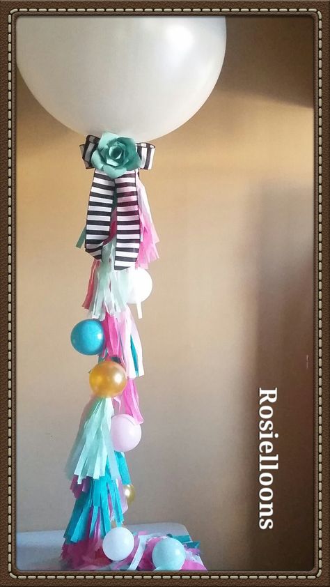 Balloons Centerpieces, Showers Ideas, Rainbow Party Decorations, Balloon Artist, Branded Pins, Jumbo Balloons, Balloon Ideas, Diy Balloon Decorations, Big Balloons