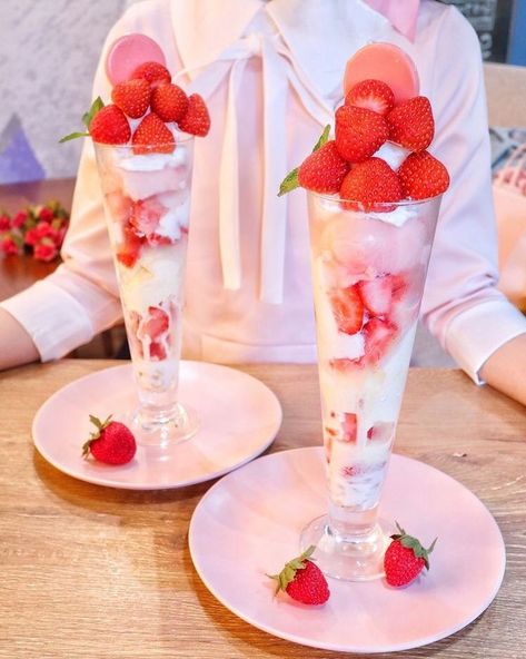 Topped with fresh strawberries...It's sweet dream come true! #icecream #strawberry #parfait Parfait Aesthetic, Dainty Desserts, Kawaii Parfait, Strawberry Sweets, Aesthetic Strawberry, Aesthetic Fruit, Fruit Aesthetic, Strawberry Parfait, Strawberry Treats