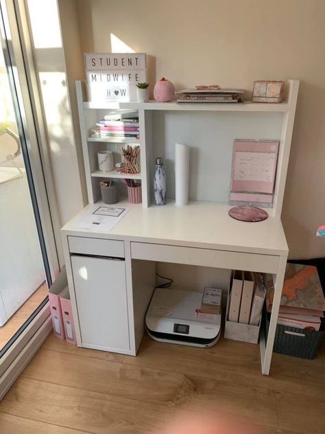 Desk Aesthetic Study, Midwifery Student, Desk Aesthetic, Study Table Designs, Study Desk Decor, Student Desk, Aesthetic Study, Room Redesign, Study Room Decor