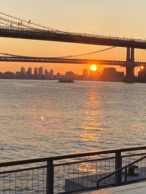 Brooklyn bridge sunrise in September #Traveldestinations. travel new york. best travel places. new york sunrise. brooklyn views. travel destinations. new york east river. brooklyn views. sun. golden. organe skies. sunrise skies New York Sunrise, Sunday In New York, Travel New York, Sunrise Images, Nyc Summer, Finally Friday, East River, Travel Places, Brooklyn Bridge