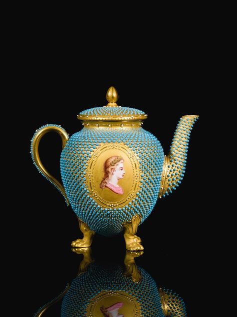 A rare Royal Worcester jewelled 'Countess of Dudley' service teapot and cover, circa 1867 Estimate 3,000 — 5,000 GBP LOT SOLD. 8,125 GBP English Teapots, Coffee Service, Coffee Pots, Tea And Coffee, Antique Tea, Royal Worcester, Chocolate Pots, Gold Dots, Antique Porcelain