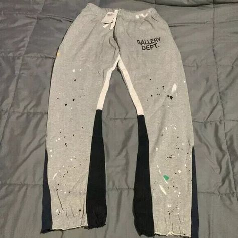 Gallery Dept Flared Sweatpants / Joggers White Painted Splatter Men’s Size Large Gallery Dept Joggers, Flared Sweatpants, Gallery Dept, Jogging, Sweatpants, Quick Saves, White, Tracksuit Bottoms