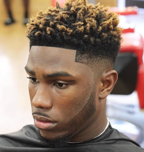 Black High Top Fade High Top Fade Haircut, Top Fade Haircut, Mens Dreadlock Styles, Black Haircut Styles, Hair Sponge, Undercut Haircut, High Top Fade, Curly Hair Fade, Black Men Haircuts