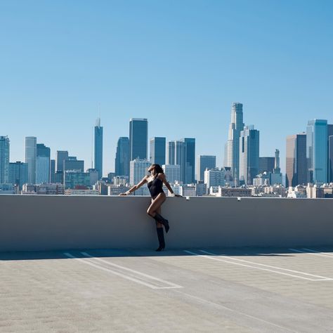 🌆 Photoshoot with a View of Los Angeles! 🌆 Want to capture unforgettable moments with incredible views of the heart of Los Angeles? 💫 I invite you to a unique rooftop photoshoot with a stunning view of Downtown’s majestic skyscrapers. Each photo here is filled with the atmosphere of the metropolis, romance, and urban energy! 💥 What to expect: — Panoramic views that will perfectly complement your look — A professional shoot with guidance on posing for the best shots — Great vibes and photos... Photoshoot Location Ideas, Professional Shoot, Street Shoot, Rooftop Photoshoot, Photoshoot Locations, Best Shots, Stunning View, Metropolis, Photoshoot Ideas