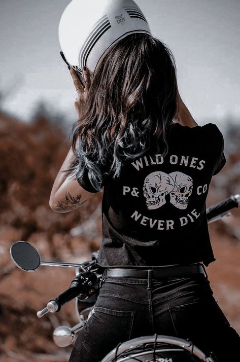 Wild Heart Aesthetic, Biker Girl Outfits, Biker Photoshoot, Biker Shorts Outfit, Motorcycle Photography, Biker Aesthetic, Bike Photoshoot, Motorbike Girl, Bike Photography