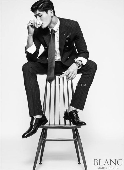 Model Pose Reference, Male Portrait Poses, Korea Pre Wedding, Chair Pose, Male Pose Reference, Male Models Poses, Portrait Photography Men, Model Pose, Men Photoshoot