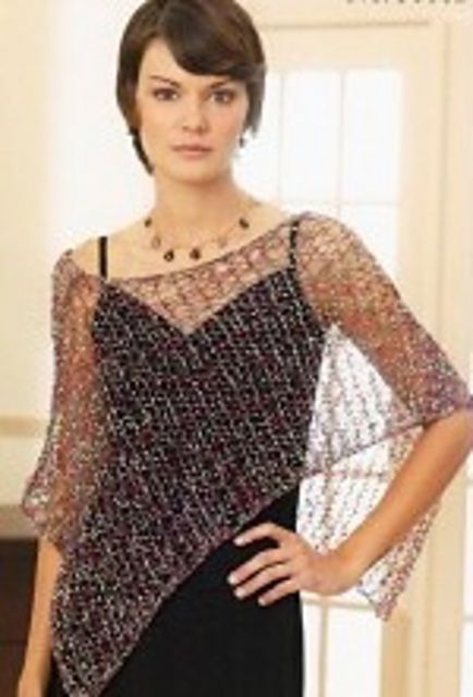 Poncho Au Crochet, Lace Poncho, Poncho Knitting Patterns, Mary Maxim, Knit Poncho, Poncho Pattern, Shawl Patterns, Crochet Vest, Crochet Poncho