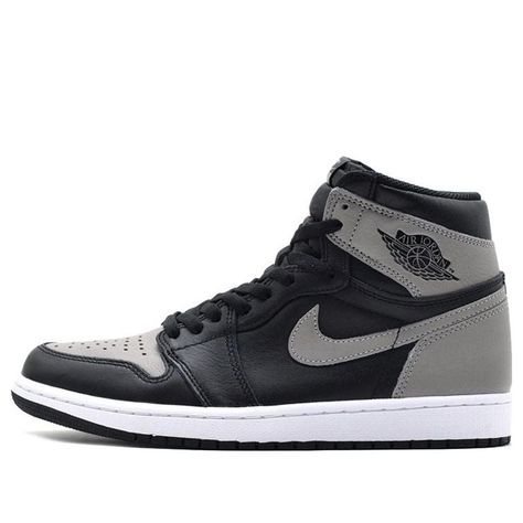 Grey Overlay, Mens Casual Outfits Summer, Nike Air Jordan 1 Retro, Nike Shoes Jordans, Air Jordan 1 Retro High Og, Air Jordan 1 Retro High, Nike Air Jordan 1, Air Jordan 1 Retro, Jordan 1 Retro High