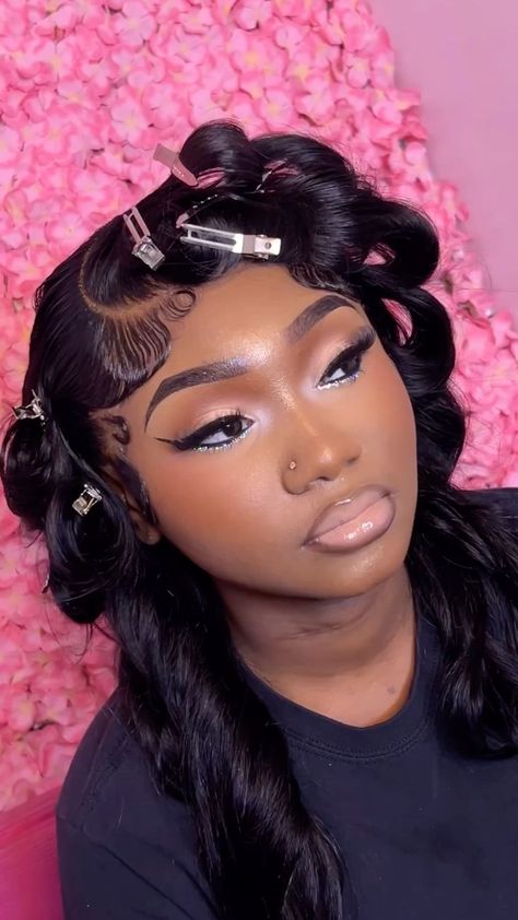 Makeup Homecoming Ideas, Makeup Ideas Sweet 16, Makeup Looks Sweet 16, Makeup Looks For Birthday, Light Pink Prom Makeup, Pink Birthday Makeup For Black Women, 18th Birthday Makeup Ideas, Sweet 16 Makeup Ideas, Prom Makeup Black Women