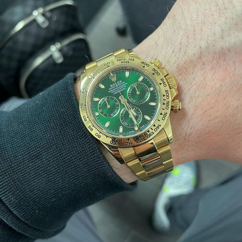 Rolex Daytona Gold, Gold Daytona, Rolex Daytona, Giving Back, Michael Kors Watch, Feel Like, Rolex, Instagram Profile, Michael Kors