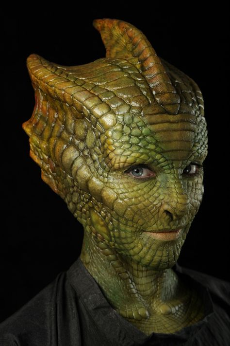 Lizard Costume, Space Police, College Inspiration, Makeup Effects, Prosthetic Makeup, Arte Alien, Alien Concept, Alien Design, Special Effects Makeup