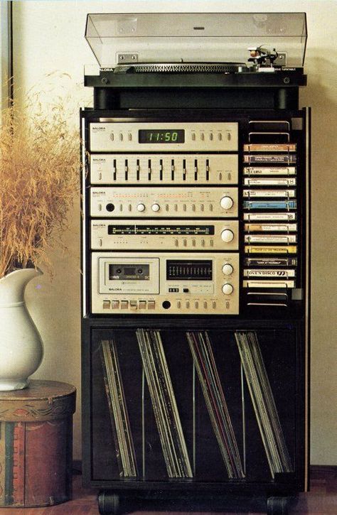 Mostly 80's stuff (or not), vintage Tech, Sci-Fi, Mechas, Pixel art and funny pictures (or not) Vintage Stereo Console, Audio Rack, Italo Disco, Retro Gadgets, Audio Room, Stereo System, Record Players, Hifi Audio, Vintage Radio