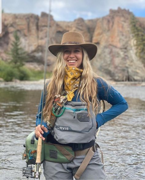 Fishing Womens Fashion, Womens Fly Fishing Outfit, Fly Fishing Women Outfit, Fly Fishing Outfit Women, Cute Fishing Outfit For Women, Swamp Character, Fishing Outfits For Women, Flyfishing Women, Women Fly Fishing