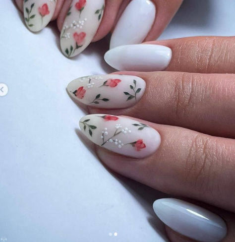 29 Chic and Classy White Almond Nail Creations Fun Halloween Nails, White Almond Nails, Easter Nail Designs, Romantic Nails, Cute Halloween Nails, Floral Nail Designs, White Nail Designs, Easter Nails, Halloween Nail Designs