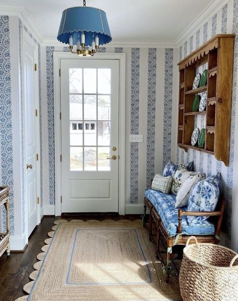 Cabin Mudroom, Beautiful Mudroom, French Coastal Decor, Small Mudroom, Shabby Chic Farmhouse Decor, Traditional Entryway, Anna Louise, French Coastal, Chic Farmhouse Decor