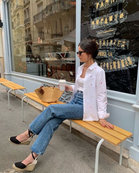 Espadrilles Outfit Summer, How To Style Espadrilles, Alpargatas Outfit, Espadrilles Outfits, Espadrilles Outfit, Wedges Outfit, Parisian Look, Casual Chic Outfits, Coffee First