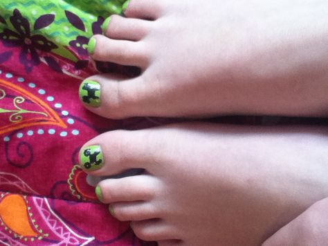 My minecraft creeper nails ;) Minecraft Nails, Creepers, Minecraft, Nail Art, Nails, Birthday, Quotes, Art, Nail Arts