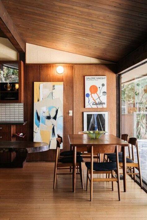 Mid Century Wood Paneling, Modern 70s Home, Terrace Photo, Midcentury Modern Dining Room, Beams Living Room, Midcentury Interior, Midcentury Architecture, Midcentury House, Old House Interior