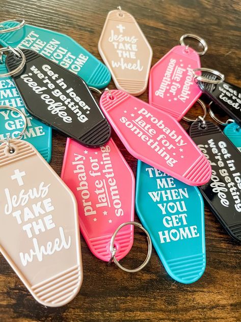 happy monday babes!💖 new keychains are now available in store & we can’t pick which one is our favorite🤩🤩🤩 come shop with us today! Market Day Ideas, Come Shop With Us, Keychain Design, Diy Keychain, New Crafts, Craft Shop, Vinyl Projects, Key Chains, Happy Monday