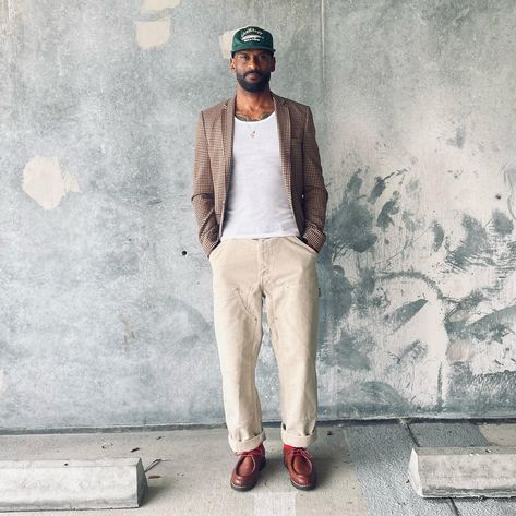 Painter pant with a blazer and a tank. Throwing misfits to make a fit #carhartt #menstyle #menfashion #snobshots #ootd #paraboot | Instagram Painters Pants, March 8, La Fashion, Painter, Ootd, Blazer, Pants, How To Wear, On Instagram