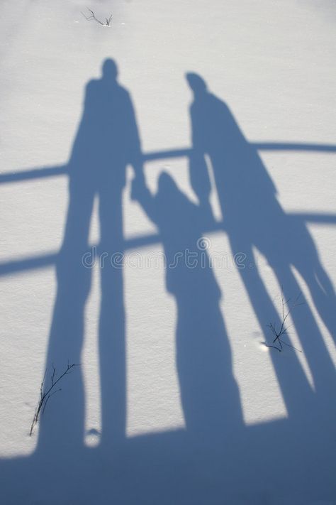 Family Shadow Picture, Shadow Picture, December Christmas, Winter Family, Online Safety, Shadow Pictures, Guest Blogging, Photoshop Effects, Photography Pictures