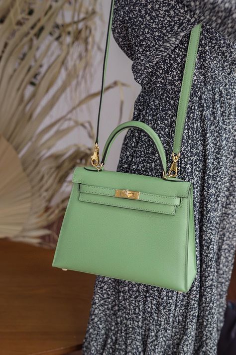 Hermes Green Bag, Green Birkin Bag, Hermes Birkin Green, Kelly Bags, Hermes Kelly 25, Birkin Kelly, Hermes Kelly Bag, Lady Bags, Girly Bags