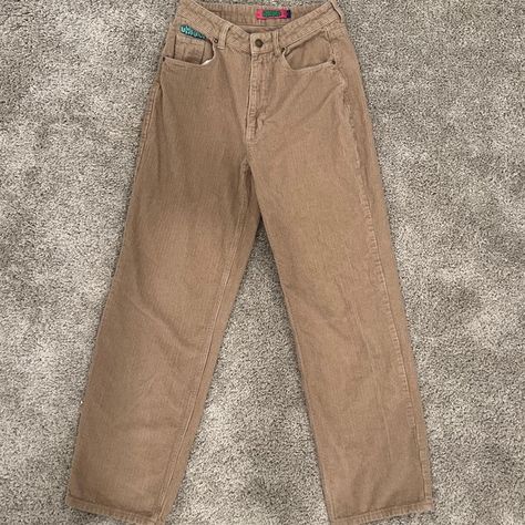 Baggy Empyre Tori 90s Khaki Corduroy Skate Pants women’s size 1 Empyre Pants Women, Empyre Corduroy Pants, Empire Pants Skate Outfits, Khaki Corduroy Pants Outfit, Empire Pants Skate, Corduroy Skate Pants, Skate Pants, Skating Outfits, Pants Women