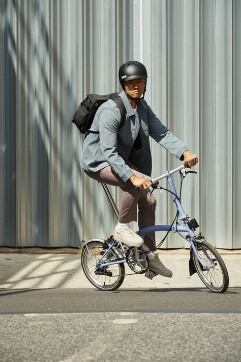 Bike Reference, Bike Drift, Urban Bike Style, Electronic Bike, Brompton Bicycle, Brompton Bike, Strange Cars, Commuter Style, Urban Cycling