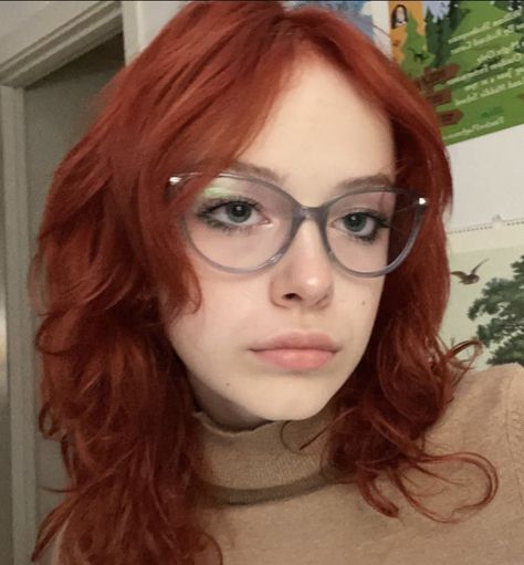 Redhead With Glasses, Red Hair And Glasses, Romantic Killer, Hair And Glasses, Glasses Inspo, Simon Petrikov, Cherry Red Hair, Pretty Redhead, Science Guy