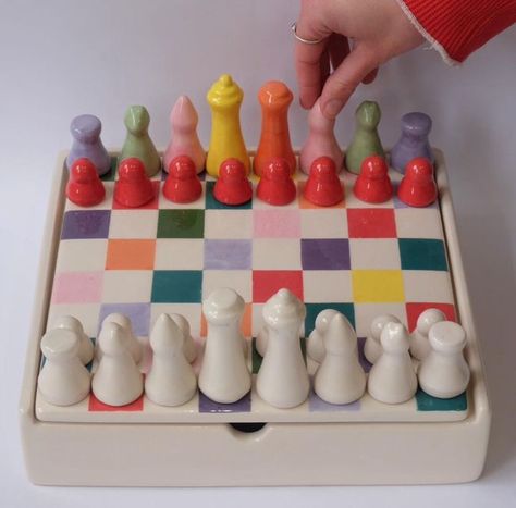 Polymer Clay Chess Pieces, Clay Chess Set Diy, Pottery Chess Set, Clay Chess Board, Lego Ceramic, Clay Chess Set, Clay Chess, Chess Ideas, Chess Basics