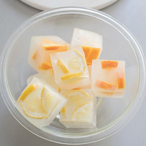 The best ice cube trays for making flavored ice and drink combinations to use them in!  SO delicious they're addicting!  #recipes #home #kitchen Addicting Recipes, Summer Ice Cubes, Ice Cube Tray Recipes, Ice Cube Recipe, Fancy Ice Cubes, Flavored Ice Cubes, Fancy Ice, Round Ice Cubes, Flavored Ice