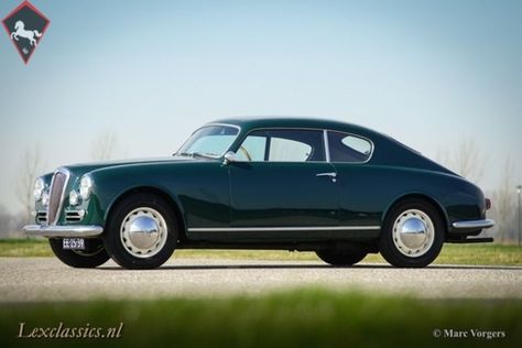 Lancia Aurelia, Rubber Carpet, Cars Vintage, Van For Sale, Classic Sports Cars, Sports Sedan, Best Luxury Cars, Grand Caravan, Italian Cars