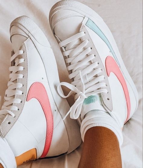 Blazer Shoes, Trendy Shoes Sneakers, Nike Shoes Girls, Preppy Shoes, Pretty Shoes Sneakers, All Nike Shoes, Shoe Wishlist, Cute Nike Shoes, Cute Sneakers