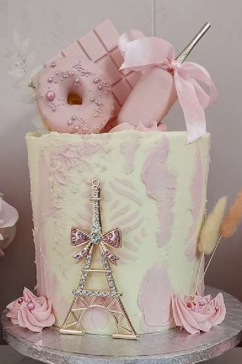 Parisian First Birthday Party, Paris Birthday Cake, Parisian Cake, Paris Birthday Cakes, Paris Birthday Party Ideas, Shower Cakes Bridal, Parisian Birthday Party, Gigi Birthday, Paris Themed Cakes