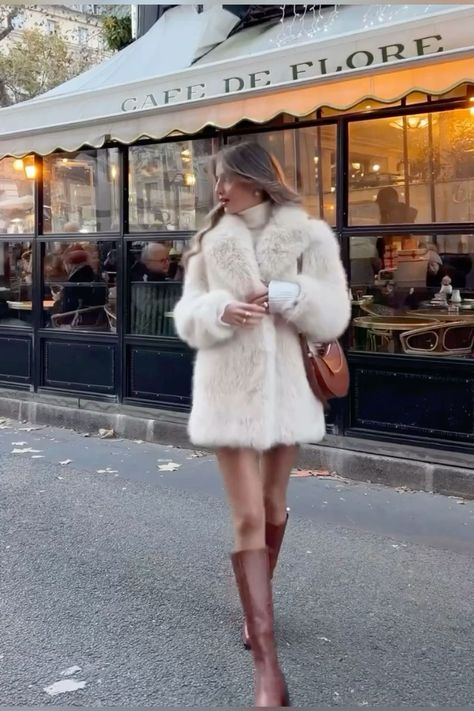 Classy Fur Coat Outfit, Short Fur Coat Outfit Classy, Fur Coat Dress Outfit, Fur Coat Outfits, Best Fall Outfits, December Outfits, Chicago Outfit, Ny Outfits, Classy Winter Outfits