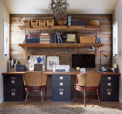 Rustic Home Office Ideas, Country Office, Rustic Home Offices, Basement Office, Cabin Chic, Office Shelving, Rustic Office, Rustic Desk, Rustic Backdrop