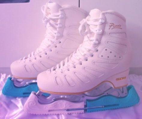 Skating Quote, Gracie Gold, Ice Sports, Skate Aesthetic, Figure Ice Skates, Figure Skating Outfits, Skate 3, Ice Skating Outfit, Skating Aesthetic