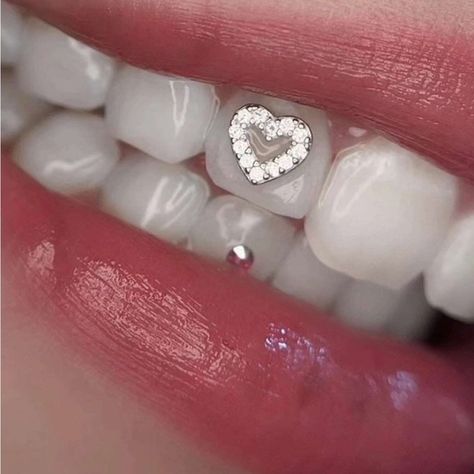 Invisalign Gems, Tooth Diamond, Teeth Gems, Pretty Teeth, Dental Jewelry, Tooth Jewelry, Grillz Teeth, Dental Decay, Diamond Teeth